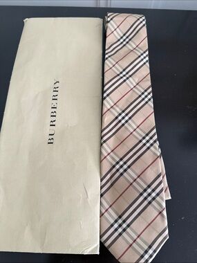 Burberry Beige Nova Check Silk Tie with Black and Red Stripes